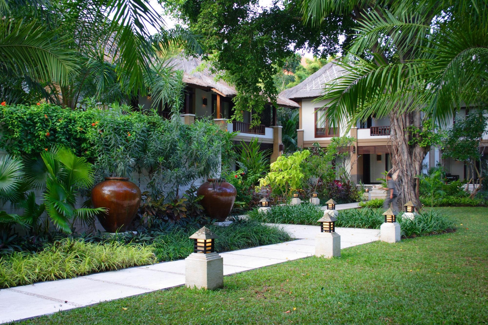 The Sandi Phala Beach Resort And Ma Joly Restaurant Kuta Lombok Exterior foto
