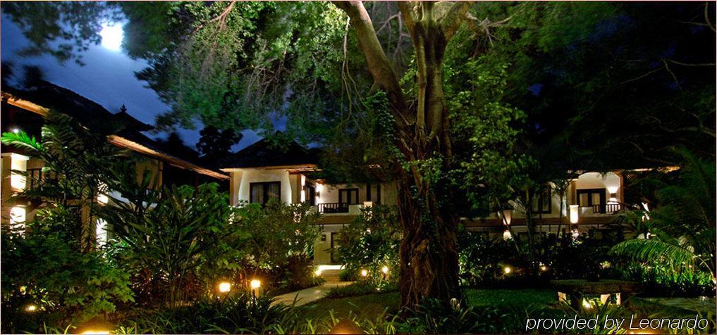 The Sandi Phala Beach Resort And Ma Joly Restaurant Kuta Lombok Exterior foto